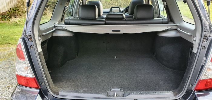 Subaru Forester 2.0 XEn Auto Sat Nav 1 Lady Dr Owner FSH Sat Nav New Mot New Cambelt Four Wheel Drive Petrol Metallic Graphite Grey