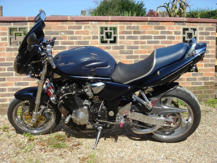 Suzuki Bandit GSF 1200 SK4 Custom Streetfighter Classic Petrol Met Dark Blue